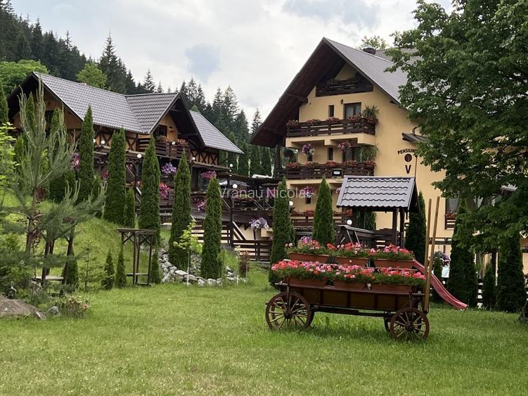 V&acirc;nd pensiune turistică clasificată situată &icirc;n loc. S - 3