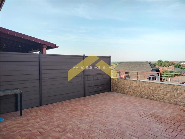 Apartament cu 3 camere tip Penthouse de inchiriat zona Bujac - 5