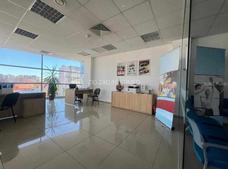 Bd. Mamaia - spațiu de birouri premium , 241 mp . - 11