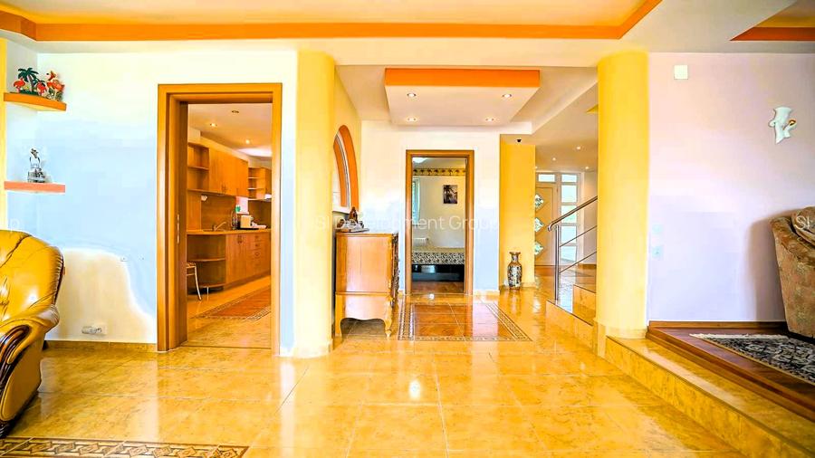 Proprietate unică pe malul lacului Moacșa – liniște, rafinament, eleganta - 8