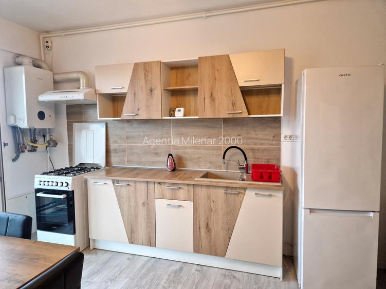 Lânga cladirea birouri VOX-TORONTAL - 11