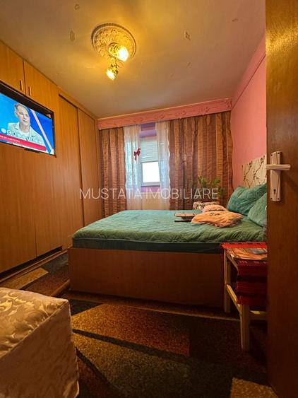 Apartament 4 camere decomandat, C. Calarasilor-Viziru 3. - 8