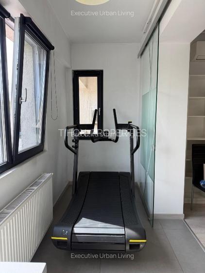 2 Camere | Crangasi - The Bridge | 8 Minute Metrou - 8