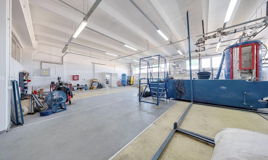 Platformă industrială cu 2 hale și sediu administrativ – teren 3.871 m - 57