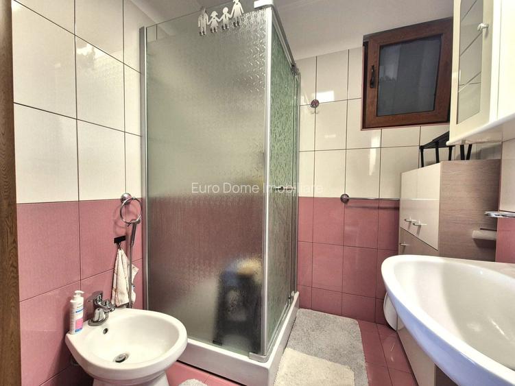 Tractoru, zonă liniștită de case, apartament spațios 3 camere cu garaj - 11