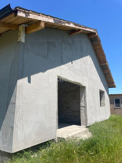 Casa individuala  Valu lui Traian   110 mp teren  500 mp - 5