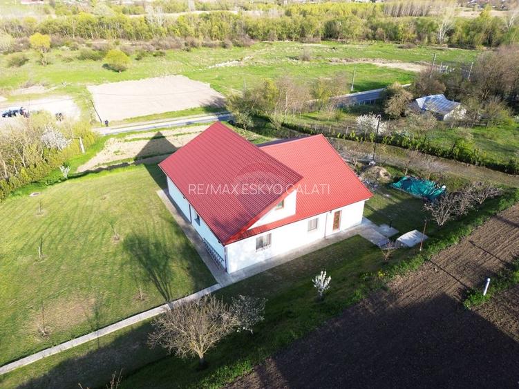 Casă spațioasă P+M și teren generos de 4151 mp în Tg. Bujor Galați - 3