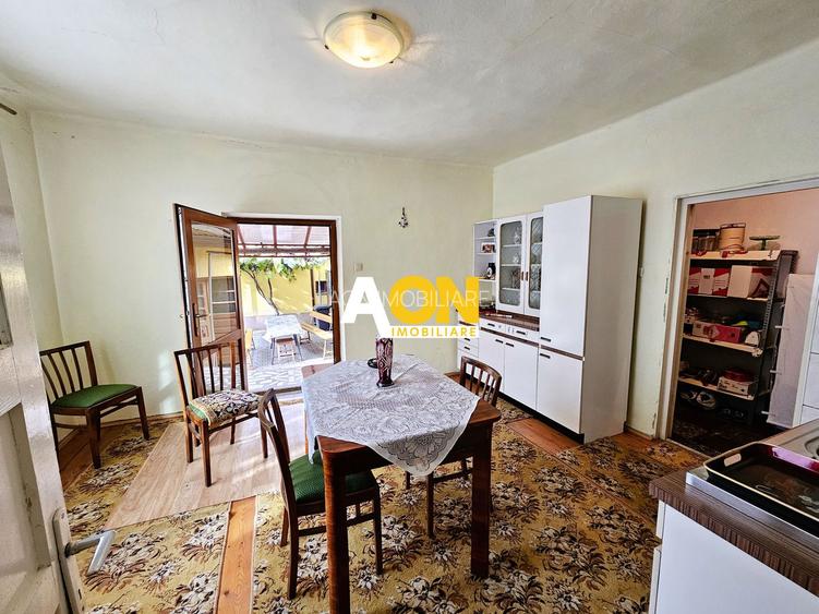 Casa cu 4 camere, 2024 mp teren, la asfalt, cu utilitati, Vintu de Jos - 6