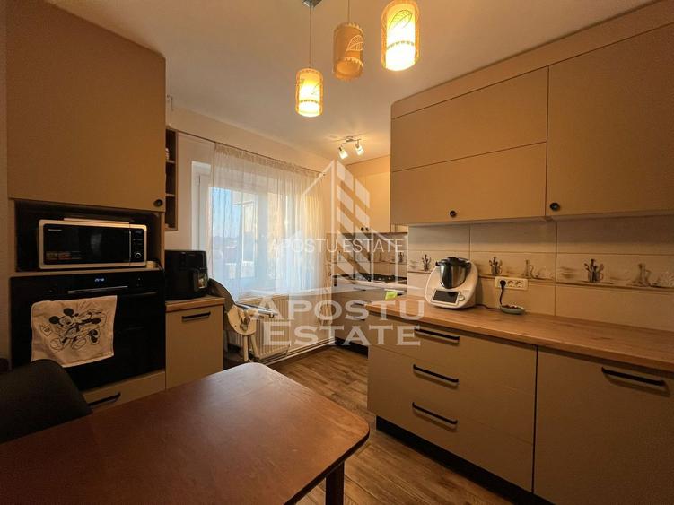 Apartament 4 camere, 2 bai, 2 balcoane,centrala proprie, etajul 2 - 11
