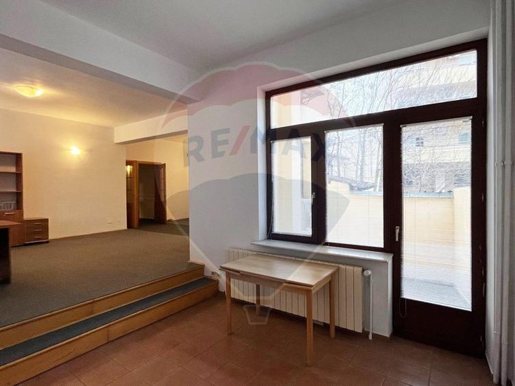 Apartament / Birou, 4 camere, Floreasca - Dorobanti, 163 mp + curte