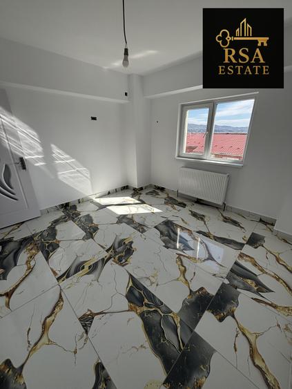 Apartament cu 3 camere de vanzare langa scoala nr 9, etaj 5, Rm Valcea