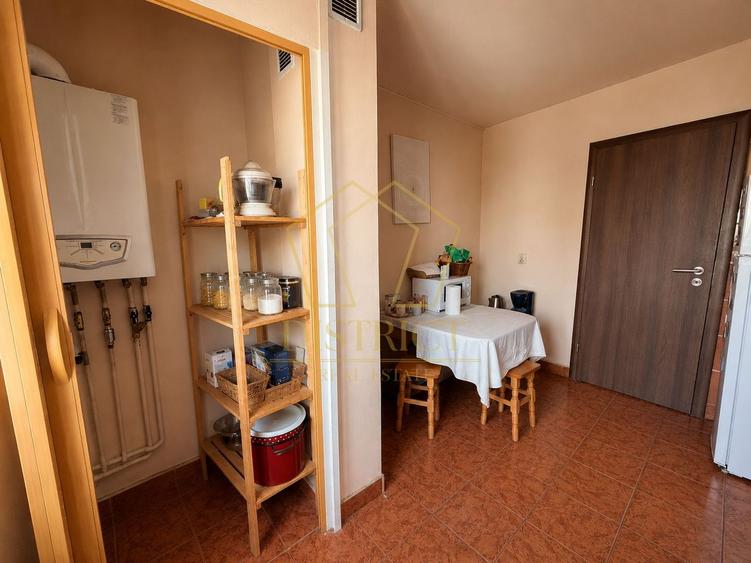 Apartament decomandat cu 3 camere | Aradului