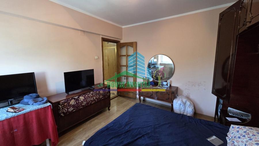 Apartament 3 camere, decomandat | Piața Unirii, Focșani