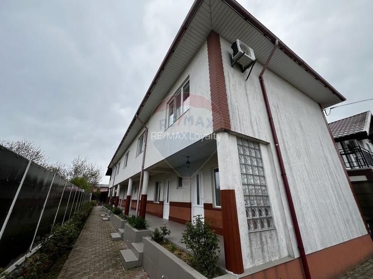 Casa si pensiune la pret atragator in 2 Mai Limanu Constanta - 4