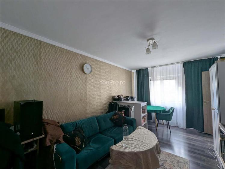 Decomandat 2 camere etaj 2 Zona Lipovei - 6