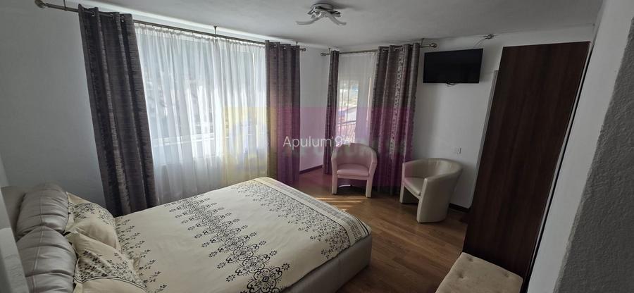 Vila de vânzare cu 8 camere și garaj in Busteni - 75
