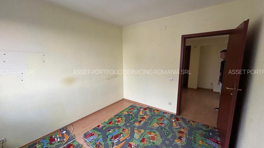 Apartament 3 camere S4 str Savinesti - 17