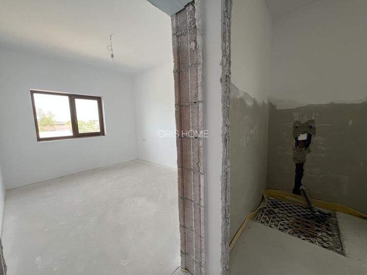 Chisoda - Duplex cu 5 camere despartit prin camera tehnica - 6