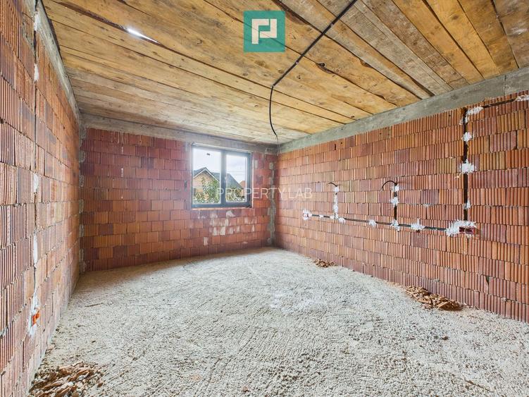 Casă la roșu P+E+M în Șagu - 10