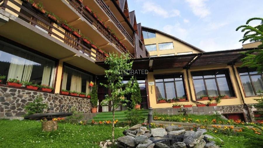 MOIECIU -  BRAN - HOTEL DE VANZARE - 10