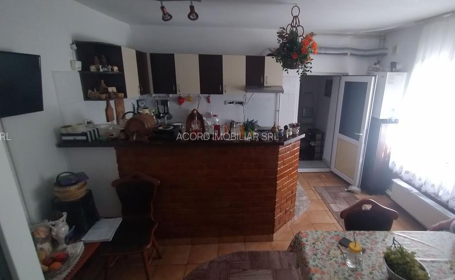 Casa Km 4-5 doua familii - 6