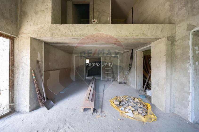 Casă / Vilă cu 8 camere / 7 bai de vânzare, Moieciu de Jos - 29