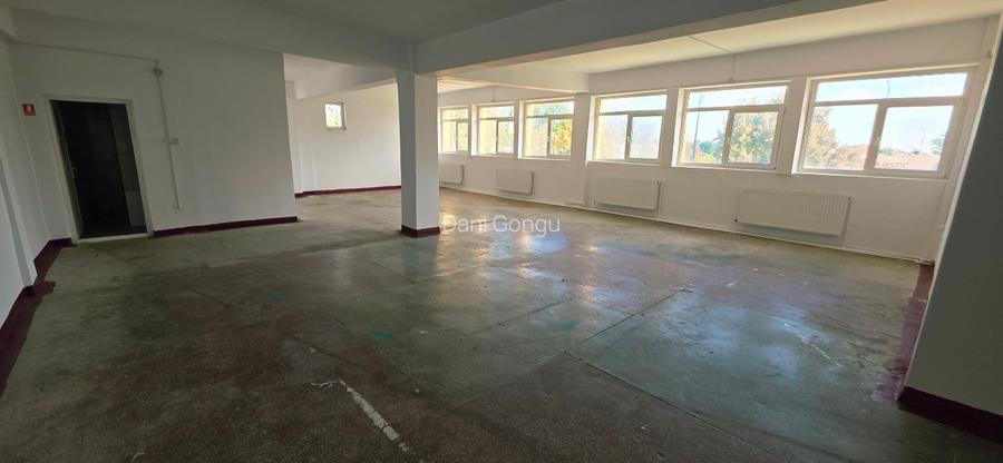 De închiriat spațiu comercial stradal - 8