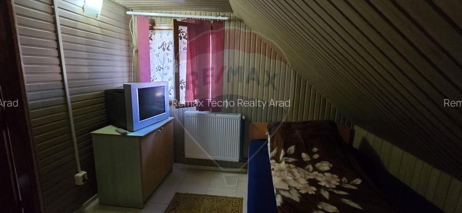 PENSIUNE IN CHISINEU CRIS - 10