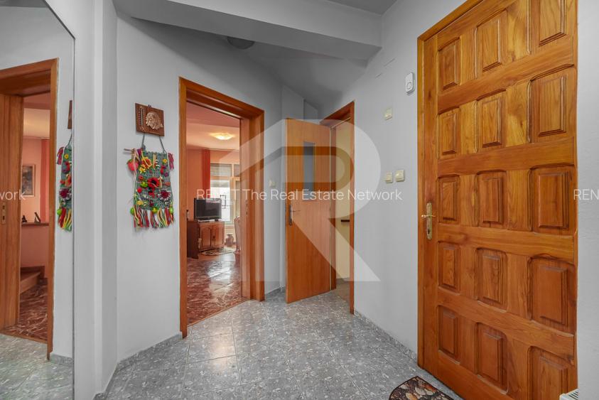 Casa spațioasă cu vedere la Lacul Grivița | 5 dormitoare | teren 793 mp - 20