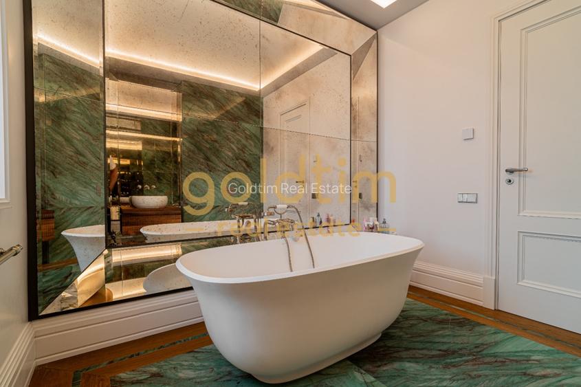 VILA SUPERBA/ACCES LA LAC/COMPLET MOBILATA/UTILATA LUX/CURTE/PARCARE/PIPERA - 32