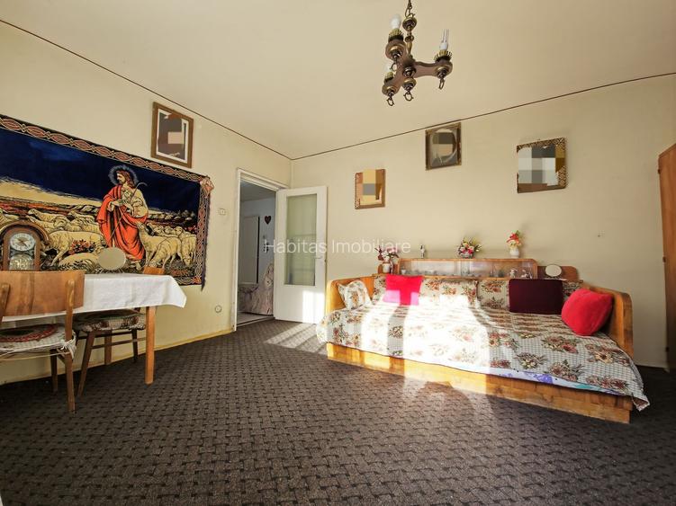 Apartament cu 4 camere, decomandat, etaj 2 din 4, Manastur - 2