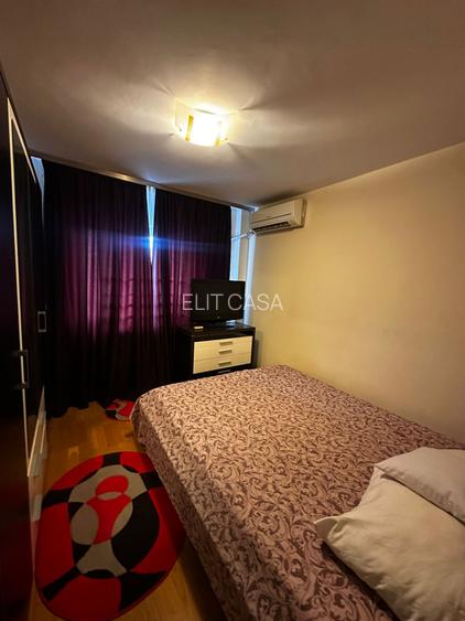 Apartament cu 3 camere decomandat, etajul 2/4, zona Baza 3 - 5