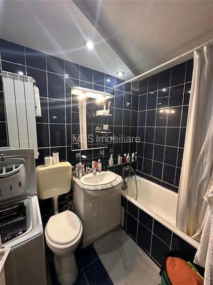 1 CAMERA, ETAJ 2, GIROCULUI - 4