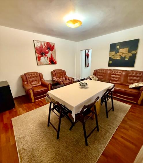 Inchiriez Apartament Renovat 3 Camere Pajura, sect. 1 - 14