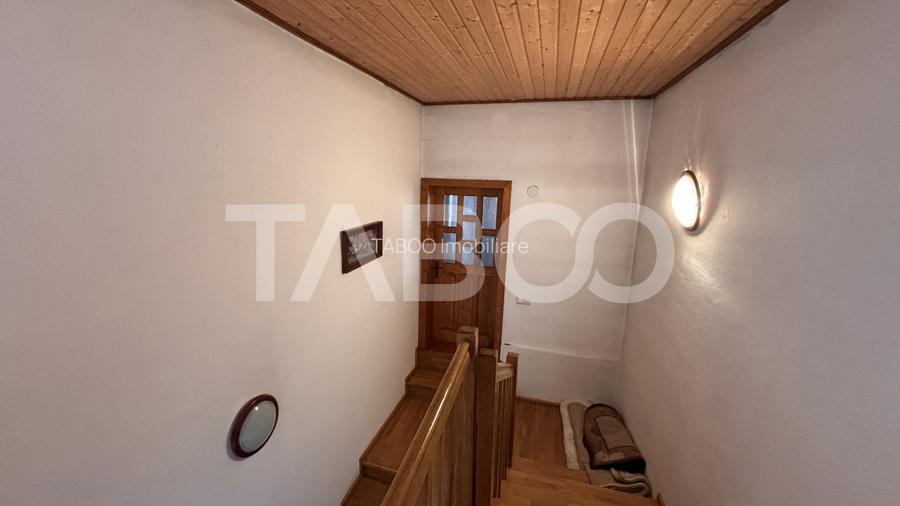 Casa de vanzare individuala zona Sura Mare 900 mp teren - 20