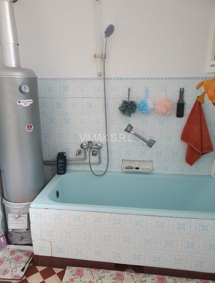 SC VIMAK vinde casa saseasca in loc.Maierus,Brasov . - 10