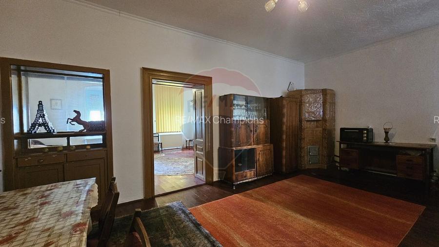 Casă cu 2 corpuri în Sânpetru | Singur în curte | 1025 mp teren - 12