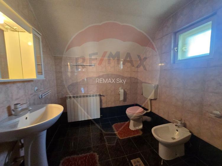 Casă spațioasă 331 mp utili + 5175 mp teren | Piscină interioară - 11