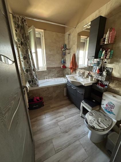Proprietar apartament deosebit cu 2 camere + pod amenajat Giroc UM - 9
