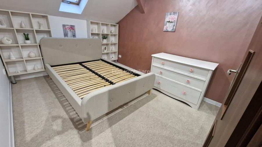 Casă de vânzare, 3 camere, 90 mp, Central zona Piața Mihai Viteazul - 12