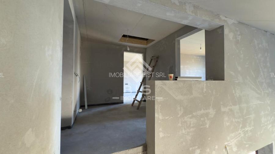 Casă 3 camere, 185mp, semifinisată, D+P+E - 12