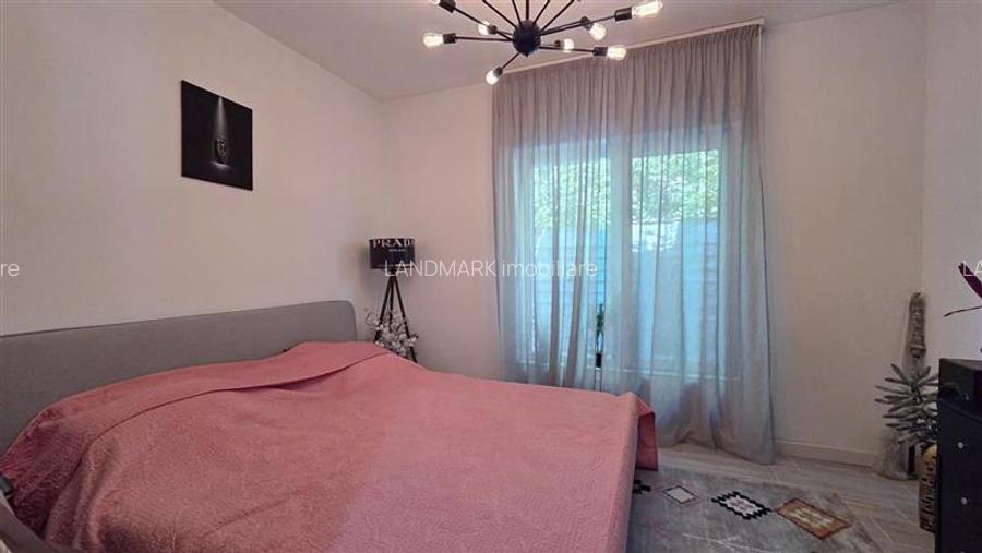 VILA PE PARTER SUPERBA MOBILATA / UTILATA CU PISICINA SI TEREN GENEROS - 23