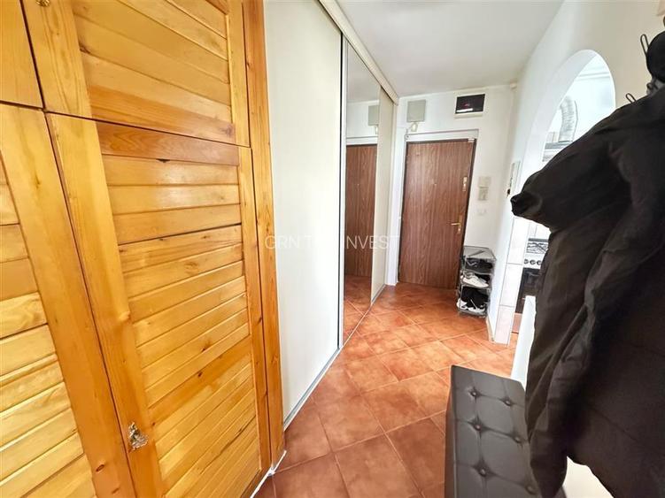 Apartament modern 2 camere si balcon zona Terezian - 11