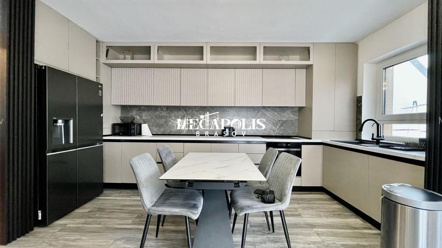 Prnthouse 3 camere | Scară interioară  | 2 balcoane - 6