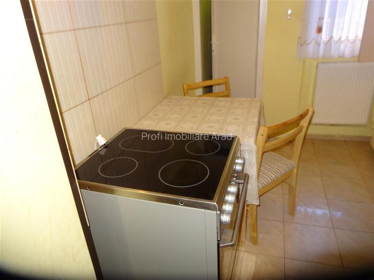 Inchiriez apartament cu 2 camere, etajul 1 Gara-Podgoria - 3