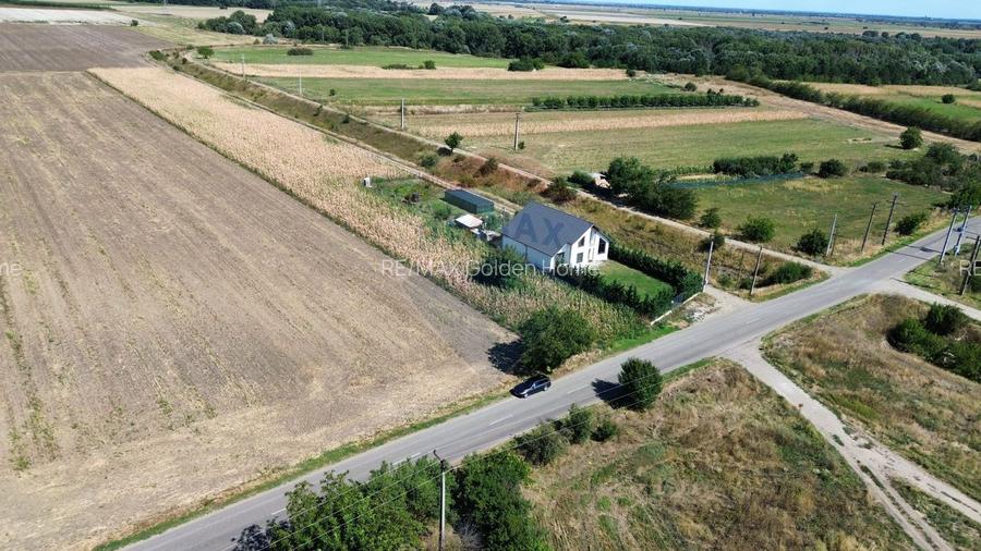 Teren 10,000mp Vanatori - 2