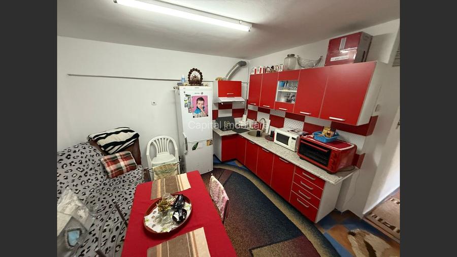 Casă decomandată 3 camere + grădină 450 m², zonă liniștită Galați  - 17