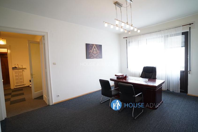 Inchiriere apartament 5 camere  in vila Romana - 2