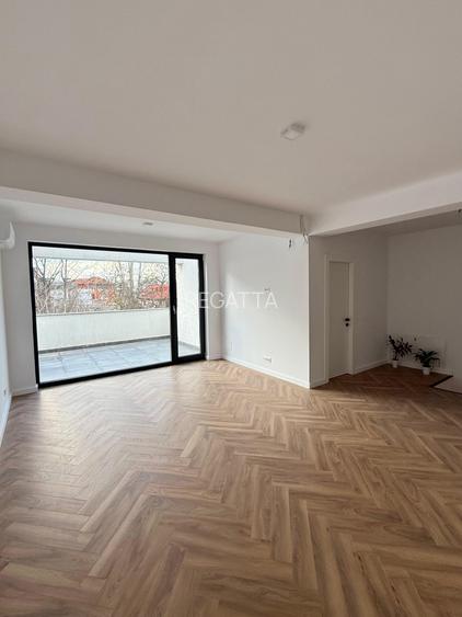 Nou- Vila duplex cu 6 camere- zona Cambridge - Iancu Nicolae - 43