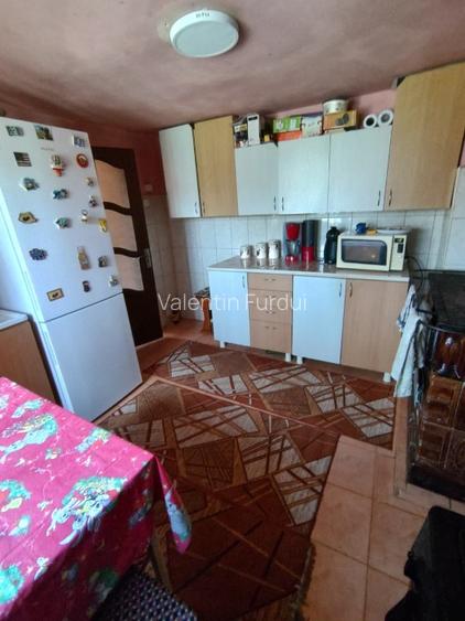 Vand casa & teren, in suprafata de 8000 mp. Rel. la tel. 0741929870. - 7
